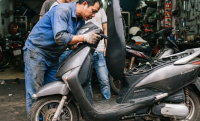 Lead cũ nên kiểm tra cốp, phanh, máy và độ ổn định khi chạy